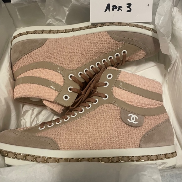 SoLD Chanel 2020 Cruise High Top Sneakers - Picture 4 of 5